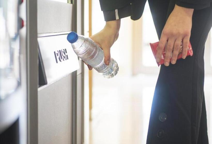 هتل Holiday Inn Express Molins De Rei, An Ihg