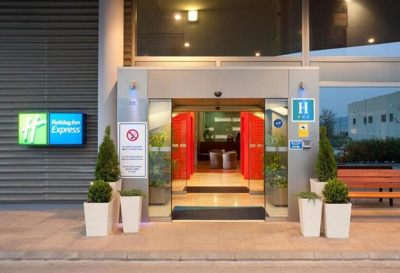 هتل Holiday Inn Express Molins De Rei, An Ihg