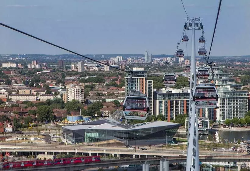 Hotel Holiday Inn Express Royal Docks, An Ihg