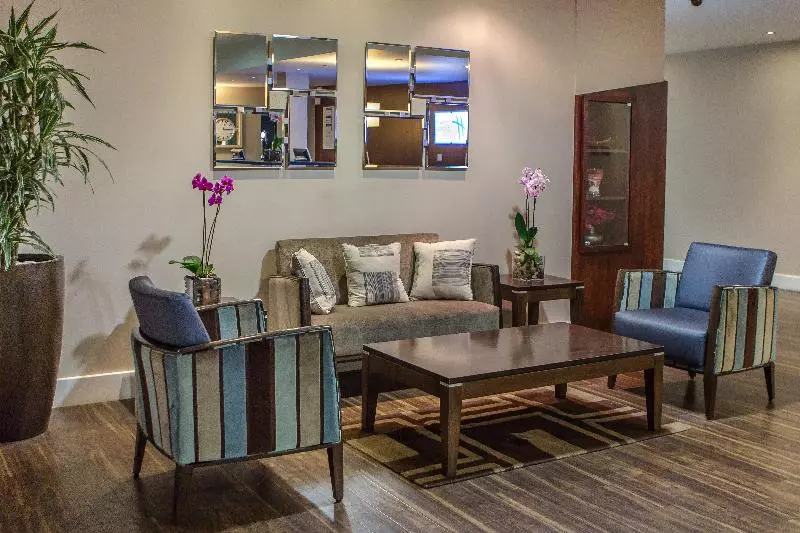 Hotel Holiday Inn Express Royal Docks, An Ihg