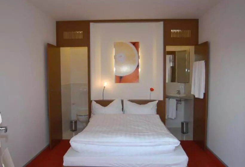 فندق Orange Wings Wiener Neustadt