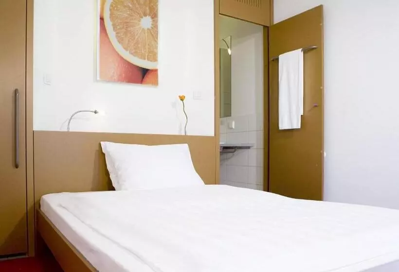 فندق Orange Wings Wiener Neustadt