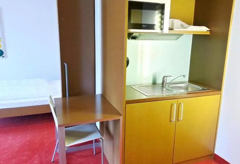 فندق Orange Wings Wiener Neustadt