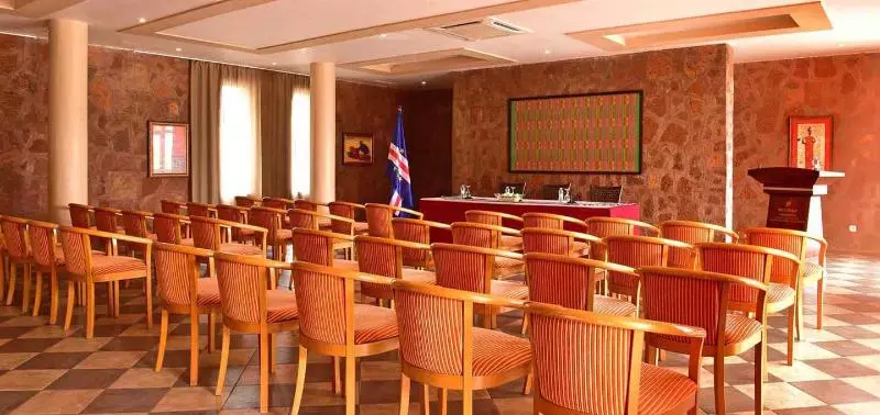 Отель Pestana Tropico Ocean & City