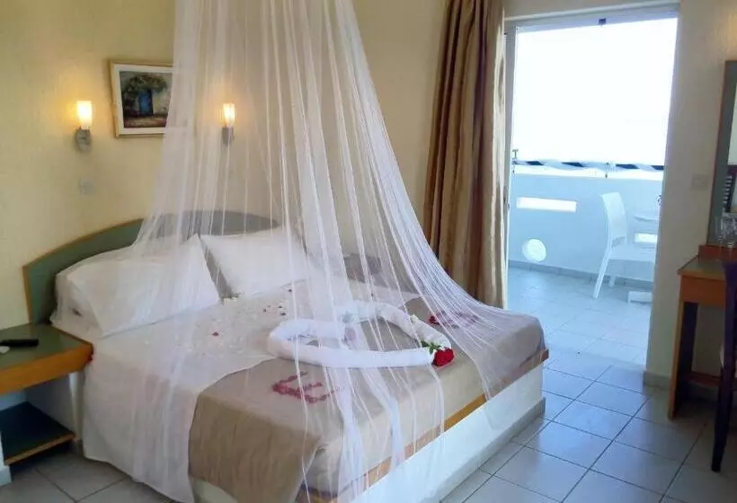 Porto Skala Hotel Village