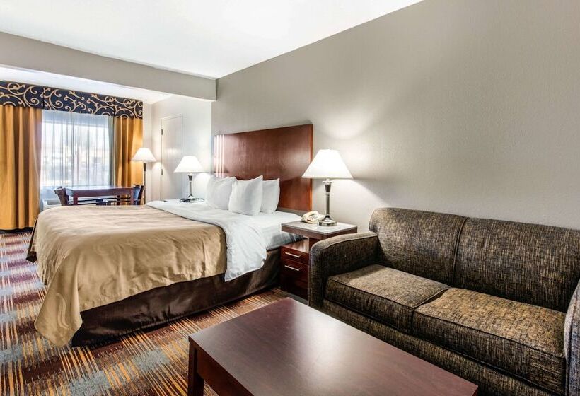 فندق Quality Inn Airport I240