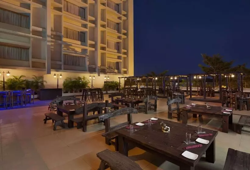 בית מלון כפרי Ramada Chennai Egmore