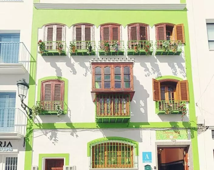 Charming Nerja Hostel