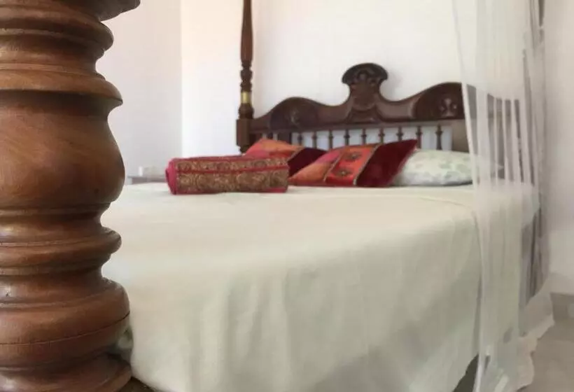 Hill Cottage B&b