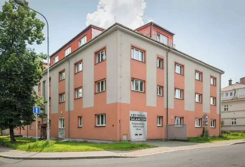Hostel Na šalamouně