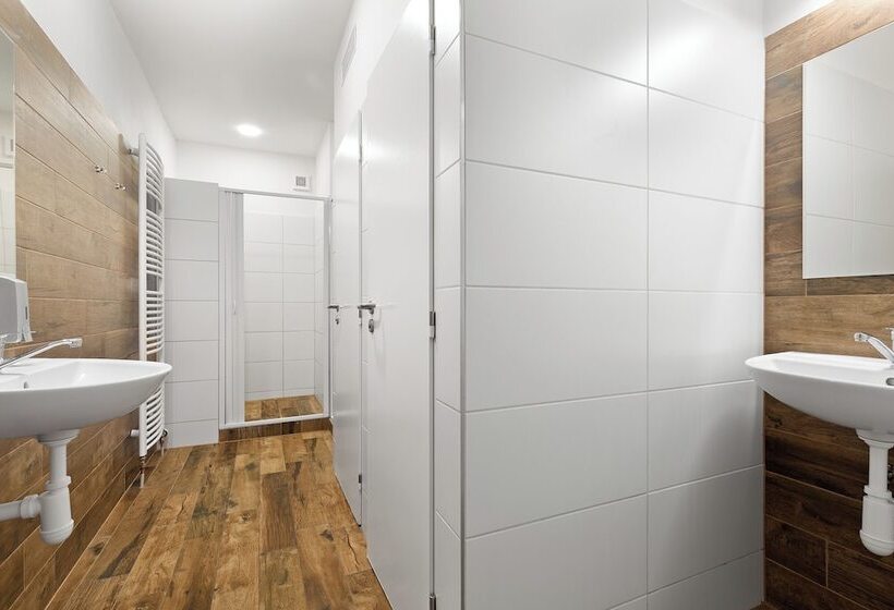 Hostel Na šalamouně