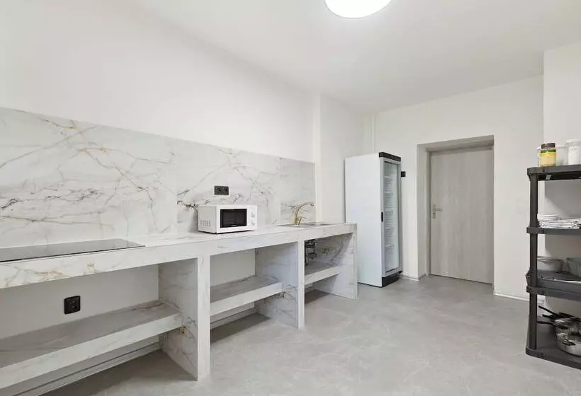 Hostel Na šalamouně
