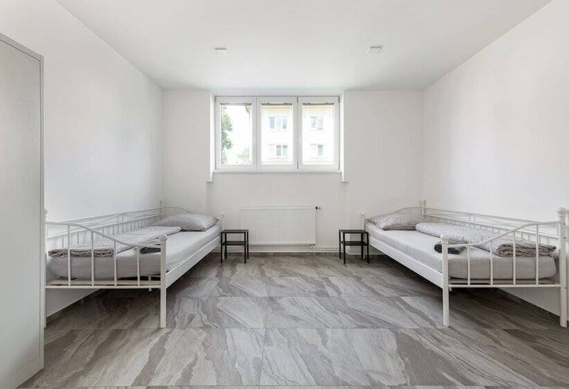 Hostel Na šalamouně