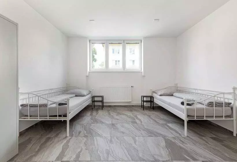 Hostel Na šalamouně