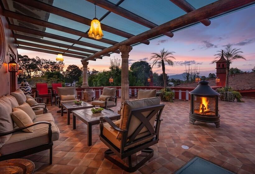 هتل Boutique Casa Colorada