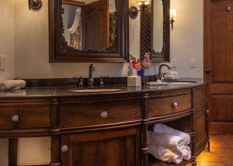 هتل Boutique Casa Colorada