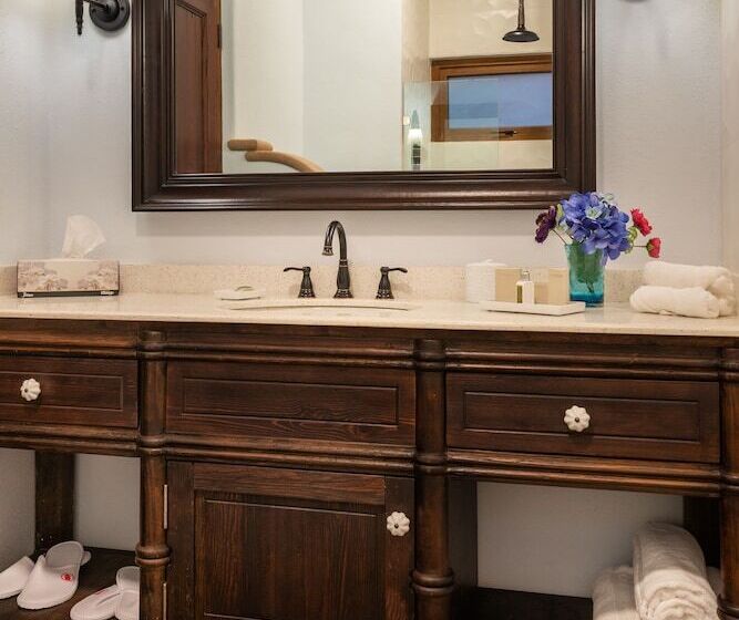 هتل Boutique Casa Colorada