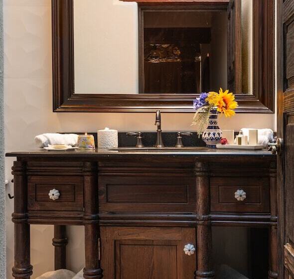 هتل Boutique Casa Colorada