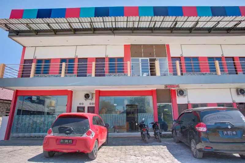 ホテル Oyo 2965 Silvia Homestay