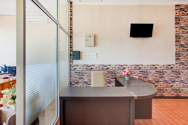 호텔 Oyo 2965 Silvia Homestay