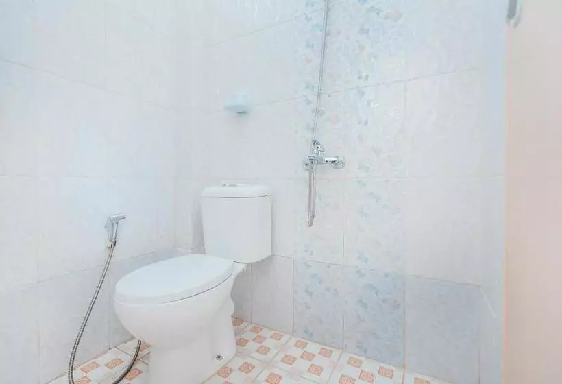 Hotelli Oyo Life 2658 Kost Rasyamada