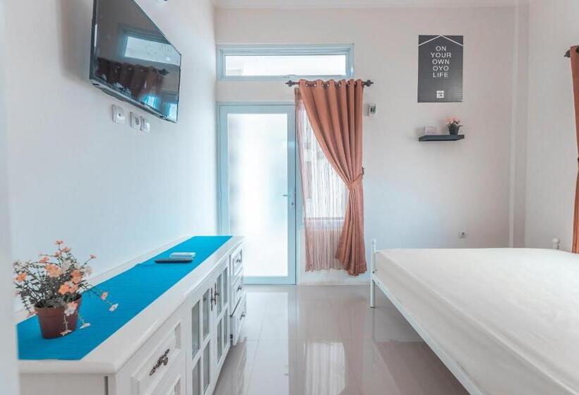 Otel Oyo Life 2658 Kost Rasyamada