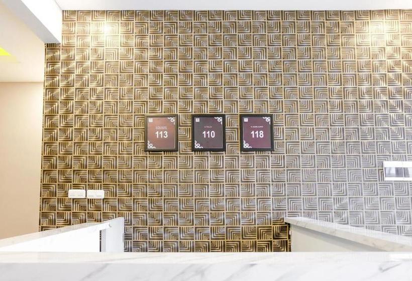 فندق Oyo Life 3237 J250 Ladies Boarding House