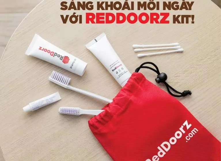 هتل Reddoorz Plus Near Tan Son Nhat Airport 3