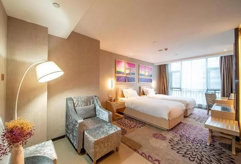 Lavande Hotel Xiangyang Train Station Peoples Square