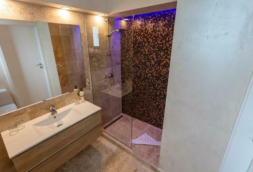 بنسيون Casa Malvina