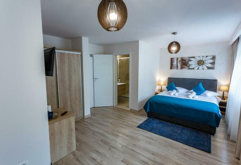 بنسيون Casa Malvina