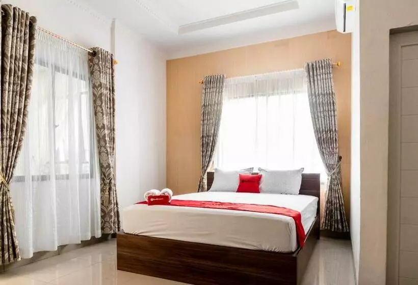 ペンション Reddoorz Syariah Near Stadion Teladan Medan
