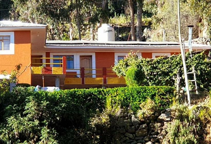 Hostel Amantani Pachatata Lodge