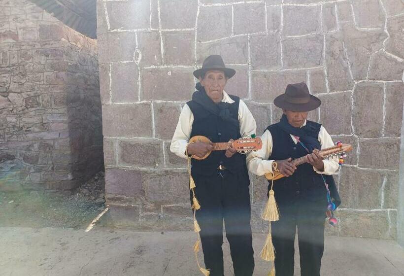 Hostel Amantani Pachatata Lodge