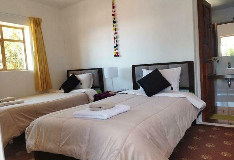 Hostel Amantani Pachatata Lodge