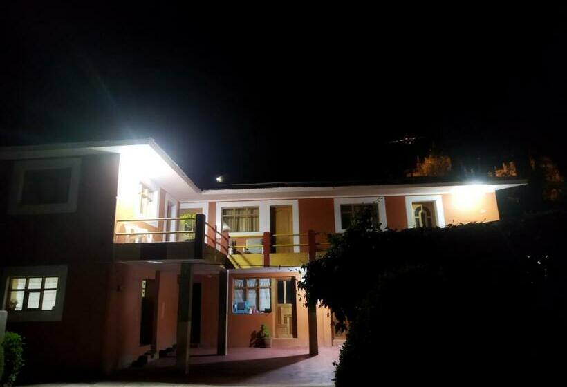 Hostel Amantani Pachatata Lodge