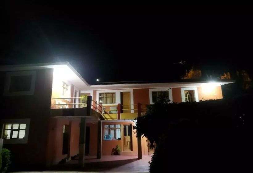 Retkeilymaja Amantani Pachatata Lodge