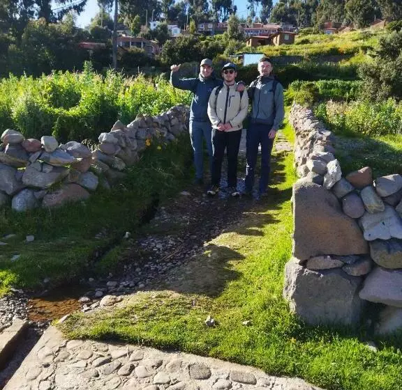 Retkeilymaja Amantani Pachatata Lodge