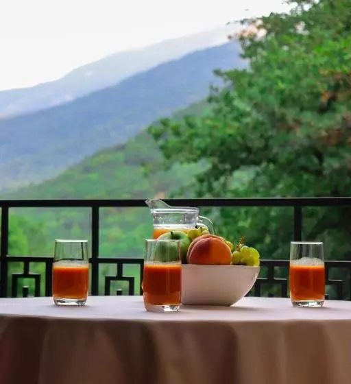 Apricot Aghveran Resort