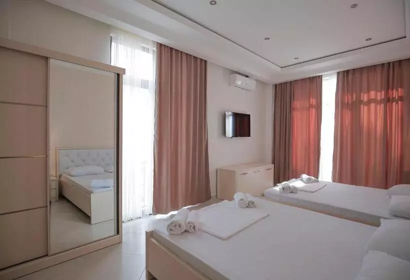 هتل Black Sea Riviera