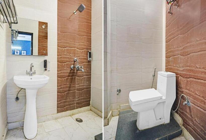 בית מלון כפרי Super Collection O Agniv Residency Near Saket Metro