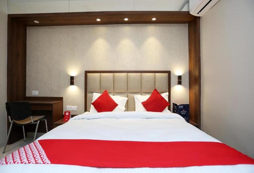 Отель Oyo 18890  City Inn