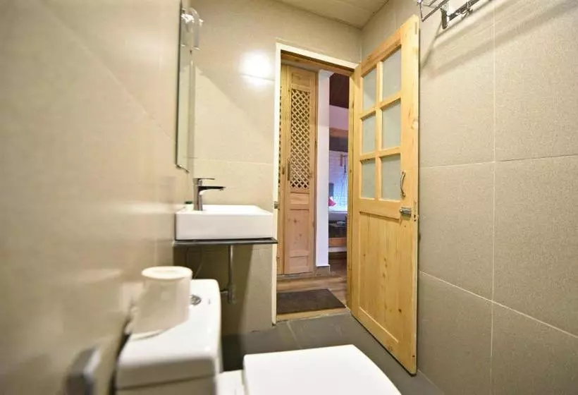 Hotelli Oyo 26982 The Stay