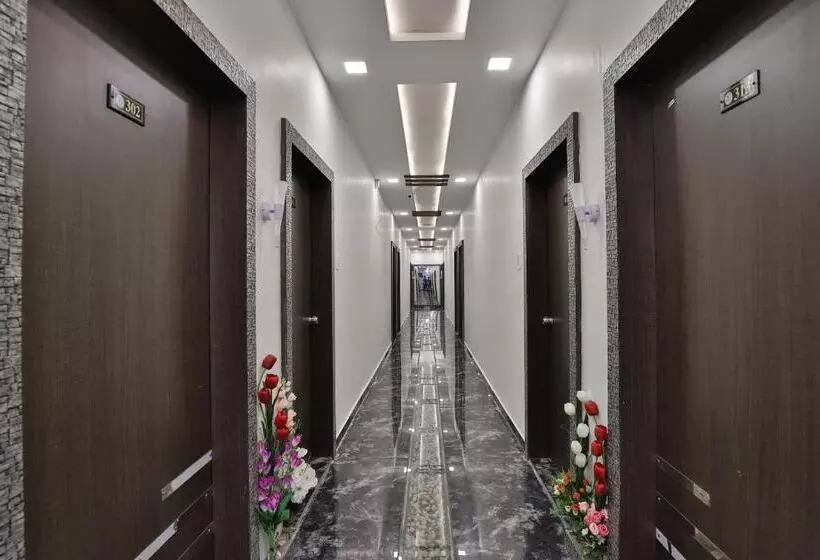 ホテル O Shiv Residency