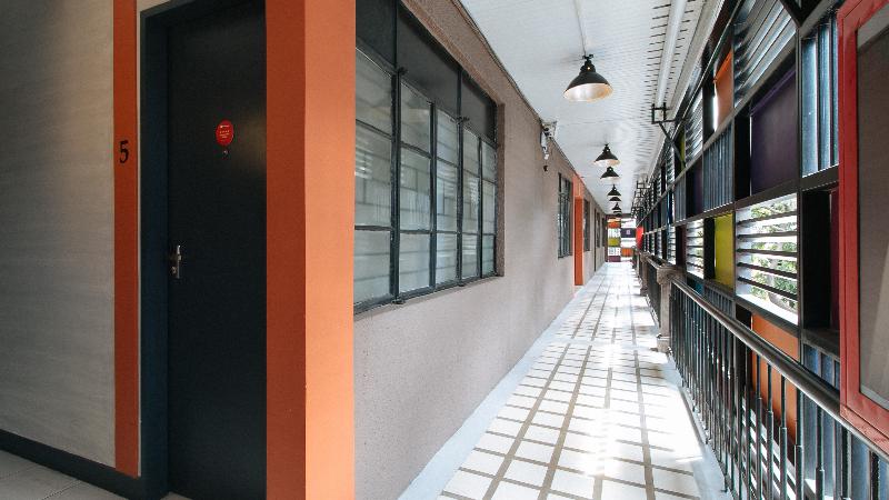 Szálloda Reddoorz Near Fishermall Quezon City