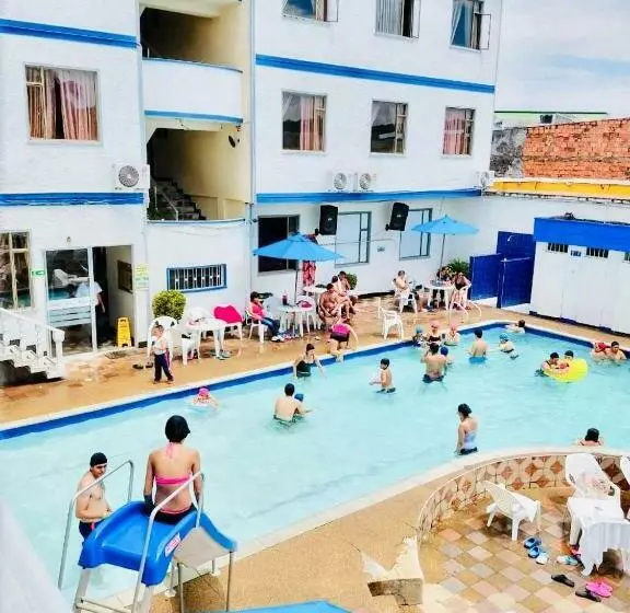 Hotelli San Nicolás Plaza