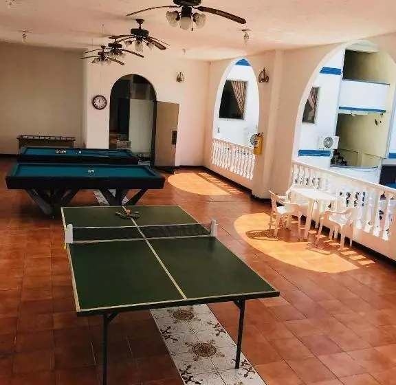 Hotelli San Nicolás Plaza