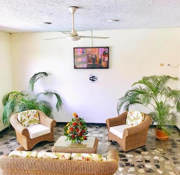 هتل San Nicolás Plaza