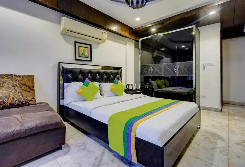 ホテル Treebo Soho Newtown