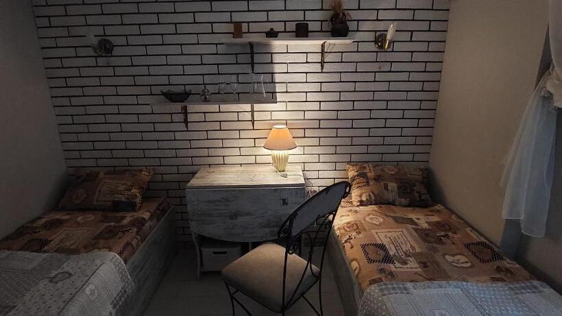 Old Town   Andrew Descent